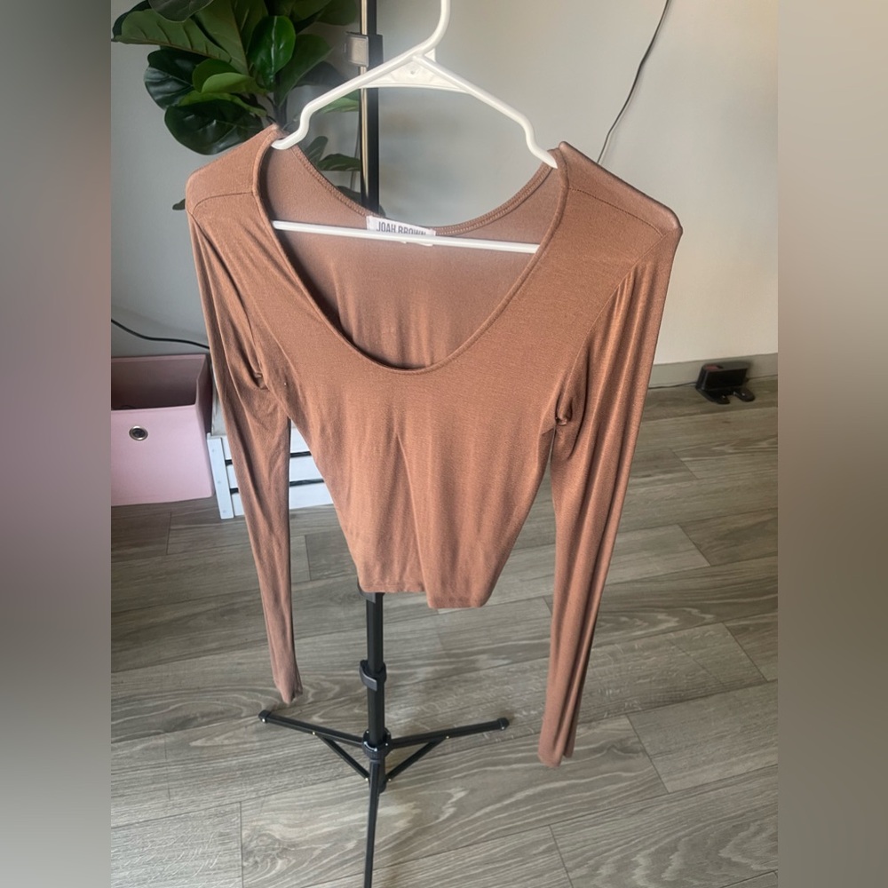 Joah Brown Scoop Neck Long Sleeve in Sienna